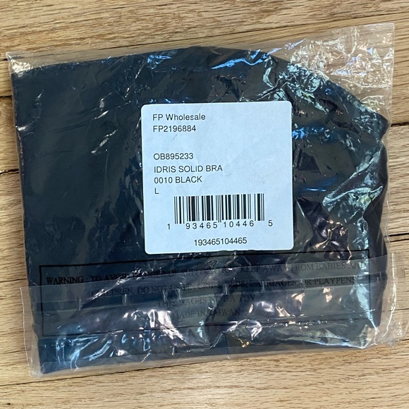 W/tag FP Movement Idris sports bra - Picture 3 of 4